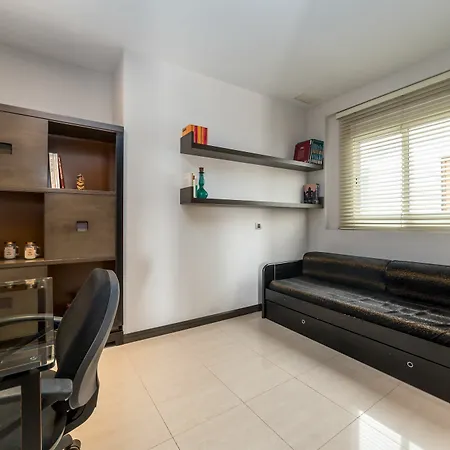Travel Habitat Atico Ciutat Vella. 발렌시아
